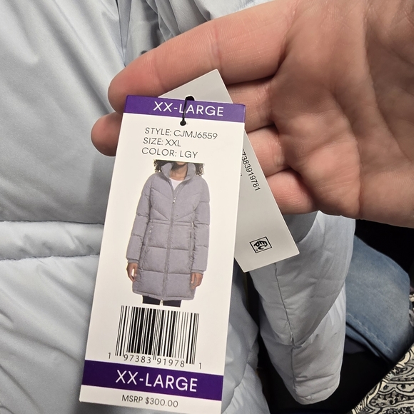 Calvin Klein puffy jacket - Picture 4 of 7